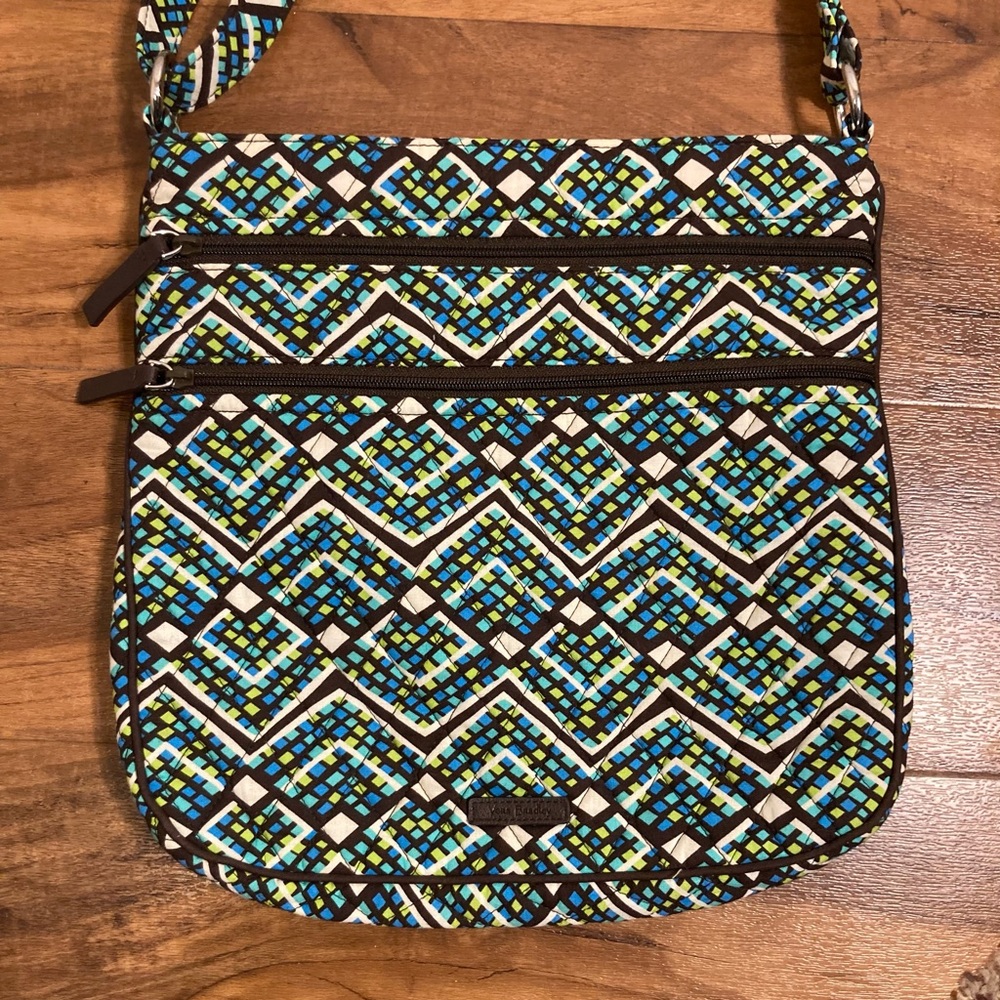 Vera Bradley hobo - Picture 1 of 16